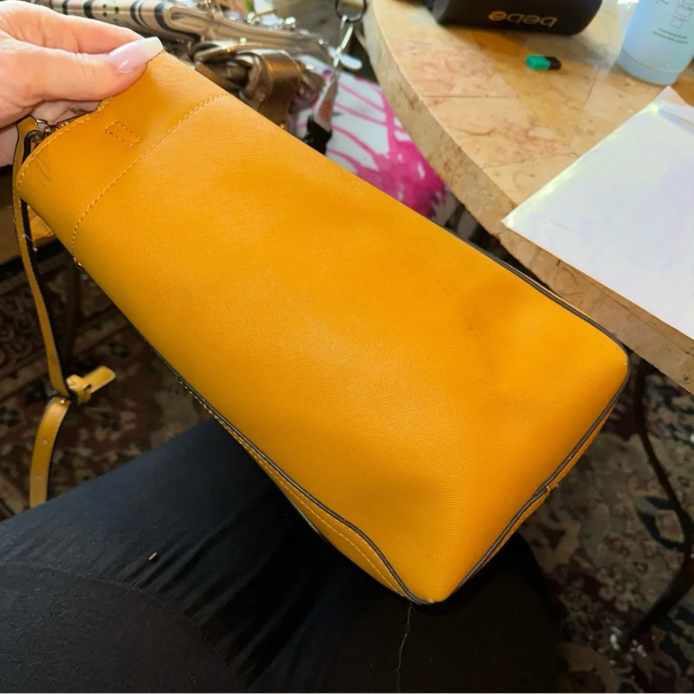 MOA YELLOW BAG